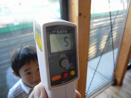 ガラス表面温度.jpg ガラス表面温度.jpg