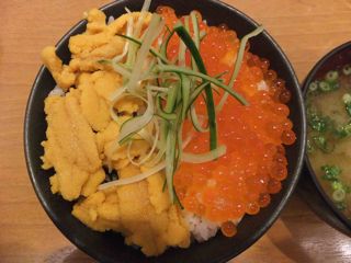 ｳﾆｲｸﾗ丼1.jpg